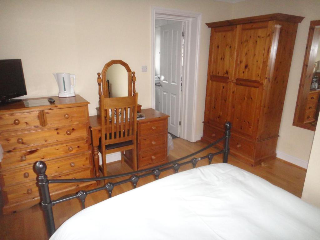 The Oaks Guest House London Room photo