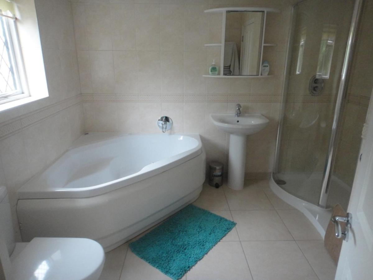 The Oaks Guest House London Room photo